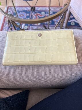 Tory Burch Pale Yellow Leather Card Wallet